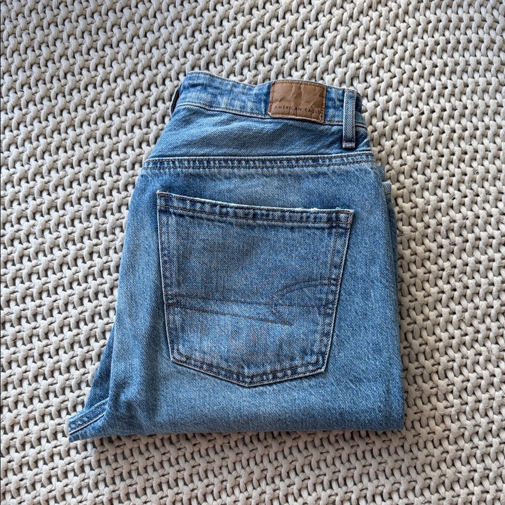 American Eagle Outfitters Light Blue Jeans